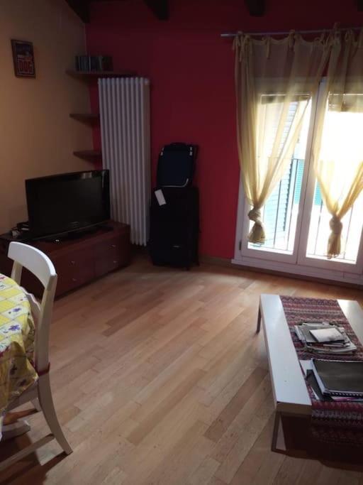 Mansarda Nel Cuore Di Bologna Luaran gambar